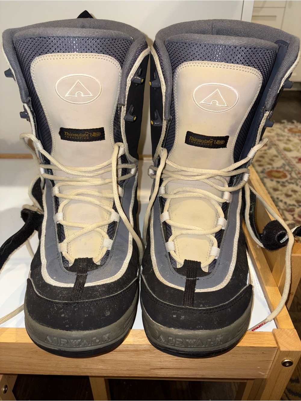 Airwalk Grey and Cream Lace-Up snowboarding Boots